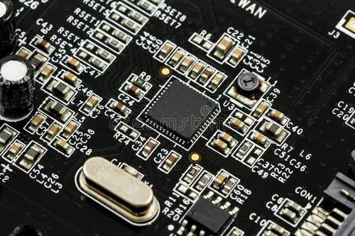 5G消费电子加速升级，通信及服务器PCB市场潜力较大