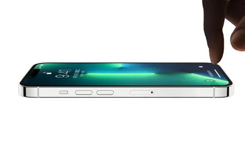 指纹识别软硬结合板之iPhone 15 Pro有望实现屏下面容识别